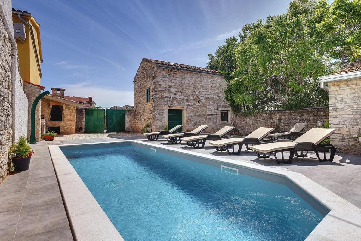Villa Micol Gajana Экстерьер фото