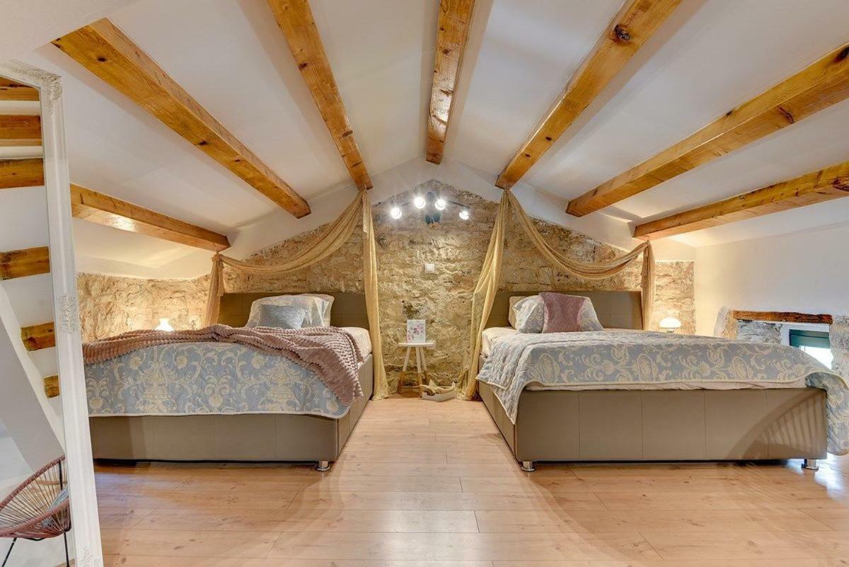 Villa Micol Gajana Экстерьер фото