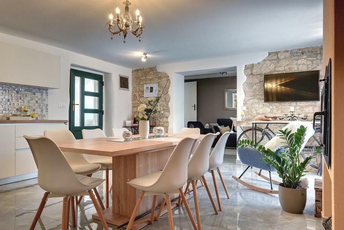 Villa Micol Gajana Экстерьер фото