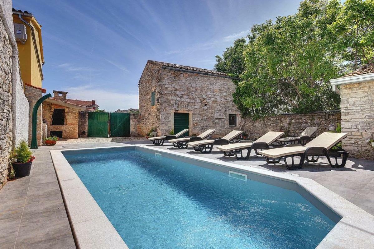 Villa Micol Gajana Экстерьер фото